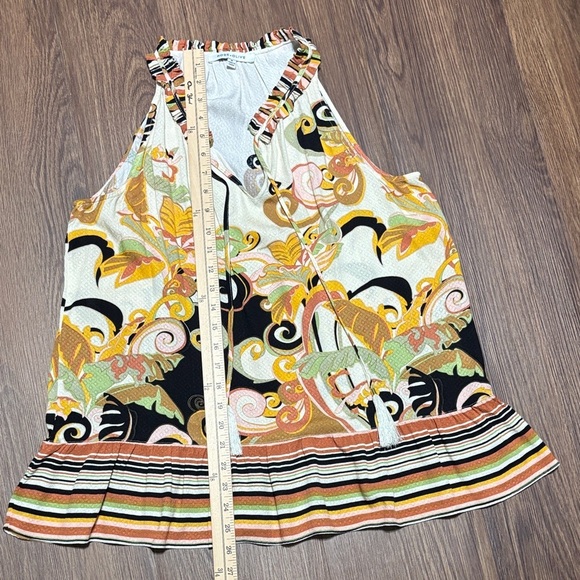 Rose & Olive Ruffled Multicolor Blouse - Picture 5 of 5